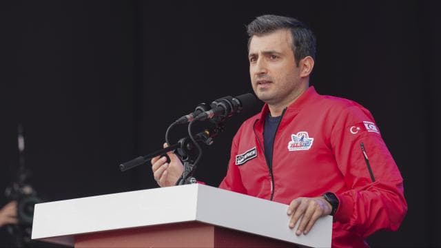 Selçuk Bayraktar: Mavi vatanımızdan vazgeçmeyiz