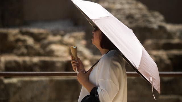Almanya'da sıcak hava nedeniyle etkinlikler iptal edildi