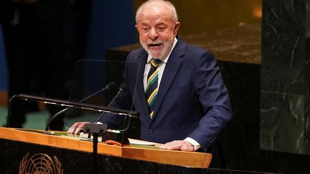 Brezilya lideri Lula da Silva'dan ABD Başkanı Trump'ın savaş gemisiyle övünmesine tepki