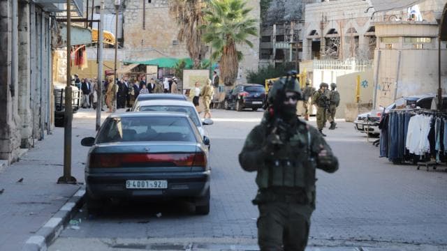 Soykırımcı İsrail ordusu Batı Şeria'da 6 Filistinliyi yaraladı