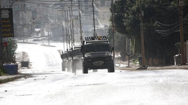 İsrail ordusu Batı Şeria'da iki okula baskın yaptı