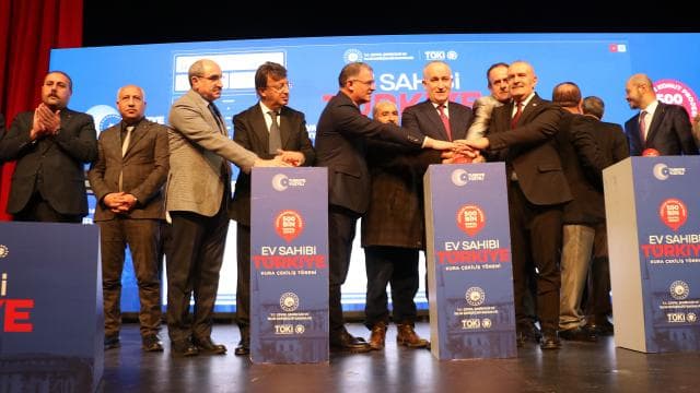 Van'da yapılacak konutların hak sahipleri kurayla belirlendi