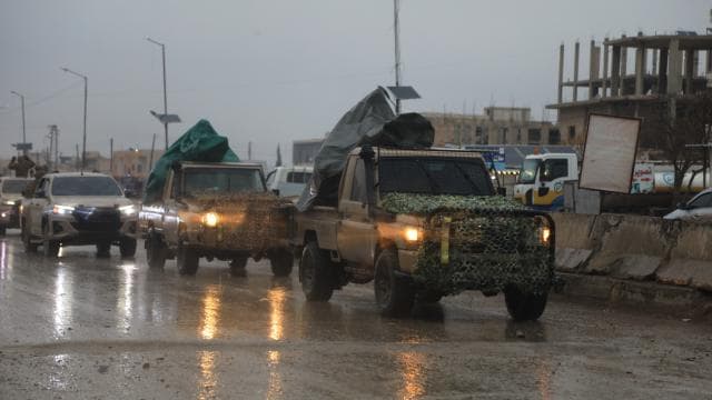 Suriye ordusu, Rakka kentine yoğun sevkiyat yapıyor
