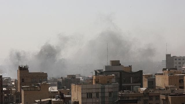 ABDİsrail'in İran'ın Şiraz kentine saldırılarında 20 kişi öldü