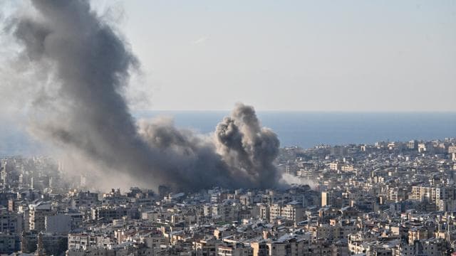 Katil İsrailin Lübnanın güneyinde düzenlediği saldırıda 4ü aynı aileden 6 kişi hayatını kaybetti