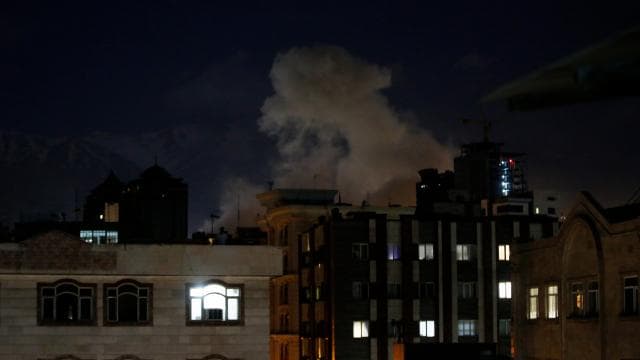 İsrail ordusu: Tahran ve çevresindeki hedeflere dünkü hava saldırılarında 150'nin üzerinde mühimmat kullandık