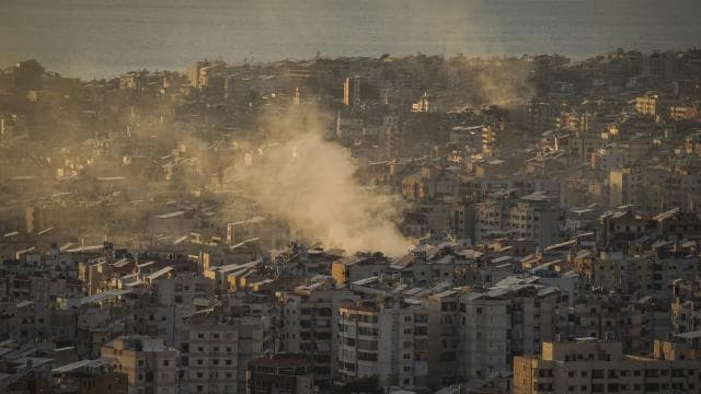 İşgalci İsrail, Beyrut'taki Dahiye bölgesine hava saldırısı düzenledi