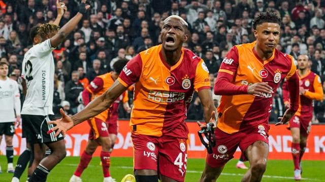 Süper Lig'deki derbide Galatasaray, Beşiktaş'ı 10 yendi