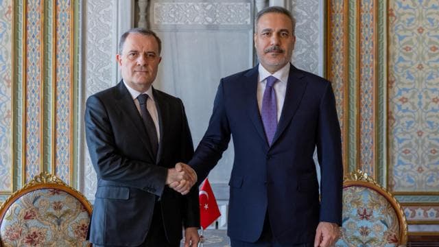 Dışişleri Bakanı Fidan, Azerbaycanlı mevkidaşı Bayramov ile görüştü