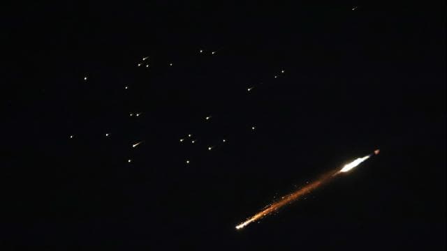 İran: ABD ve İsraile ait 200 nokta füzelerle hedef alındı