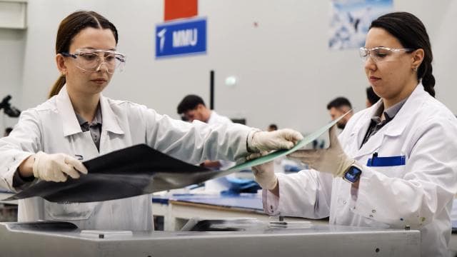 Türk kadınından Milli Muharip Uçak KAAN'a imza