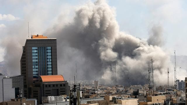 İran Kızılayı: ABD ve İsrail şu ana kadar 81 bin 365 sivil birime saldırı düzenledi