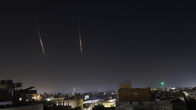 İran'dan İsrail'e yeni füze saldırısı