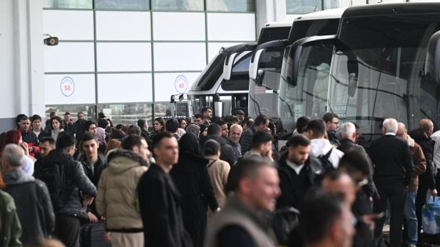 Bayram öncesi otogarlarda yoğunluk yaşanıyor