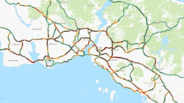İstanbul'da bayramın ikinci gününde trafik yoğunluğu yüzde 74'e çıktı