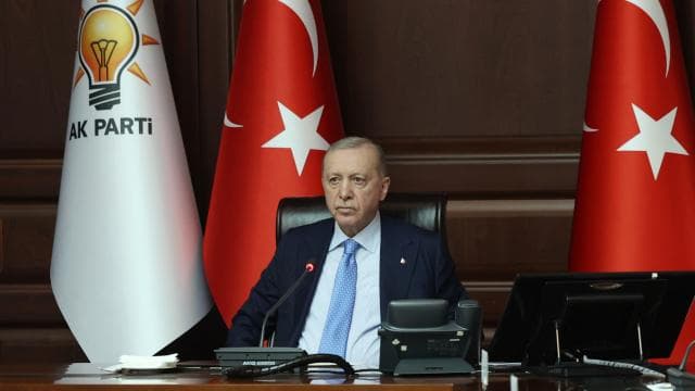 Cumhurbaşkanı Erdoğan: Savaşın ülkemiz ekonomisine etkilerini sınırlı tutmak için gerekli adımları atıyoruz