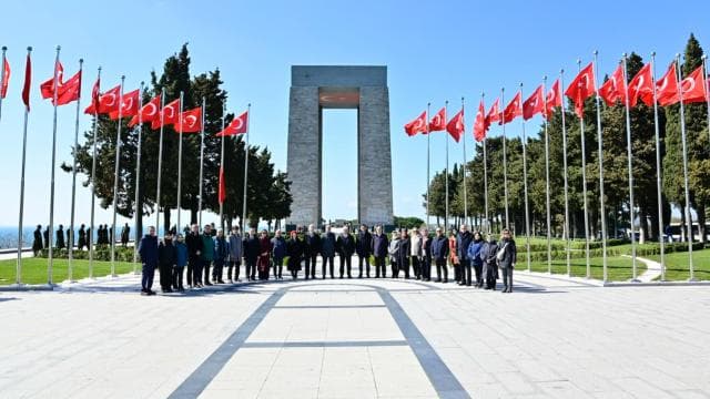 Yaralılara şifa dağıtan kahramanlar: 1915li Tıbbiyeliler