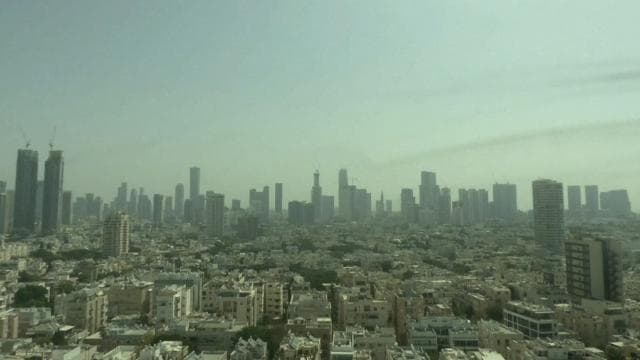 Tel Aviv'de sirenler çalıyor