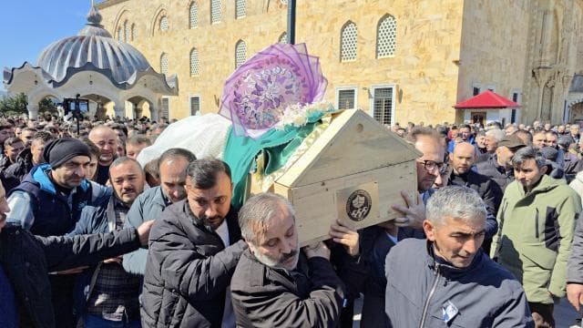 Cana can katsın istedik: 23 yaşındaki Burcu 3 hastaya umut oldu