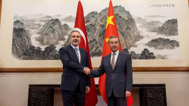 Bakan Fidan Çinli mevkidaşı ile görüştü