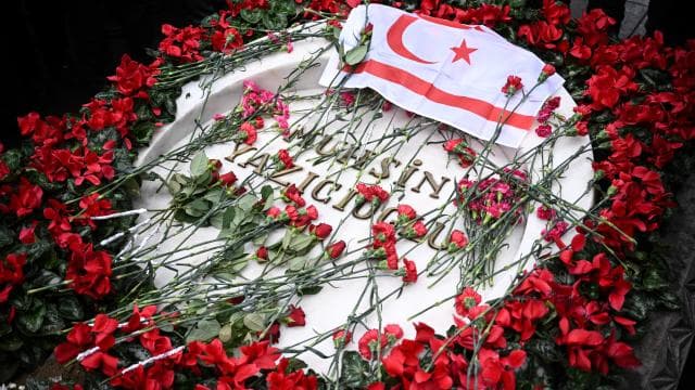 Muhsin Yazıcıoğlu kabri başında anıldı