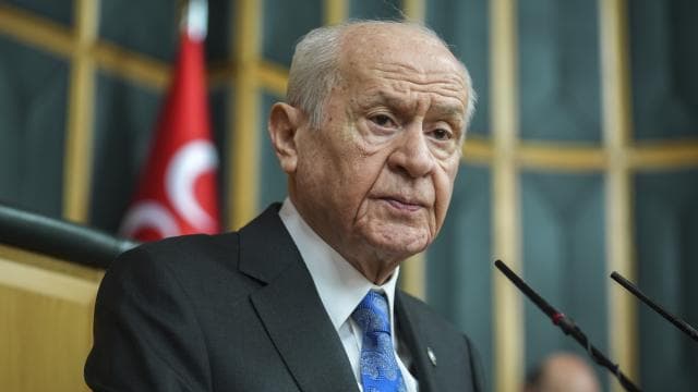 Bahçeli'den Süper Lig'e çıkan Amedspor'a tebrik mesajı