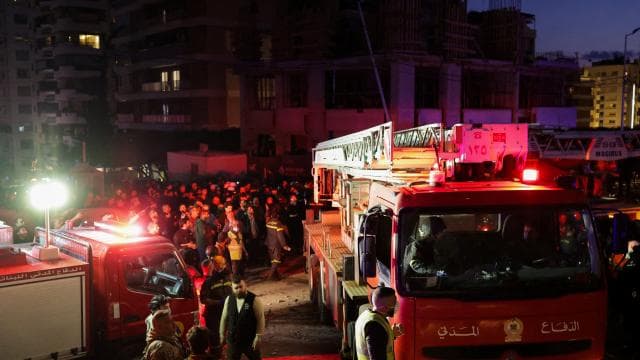 İşgalci İsrail, Lübnanın başkenti Beyruta 3 yeni hava saldırısı düzenledi