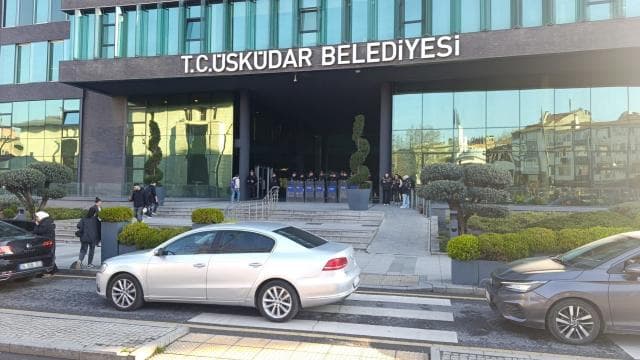 Üsküdar Belediyesi'nde yolsuzluk soruşturmasında 7 kişi gözaltına alındı