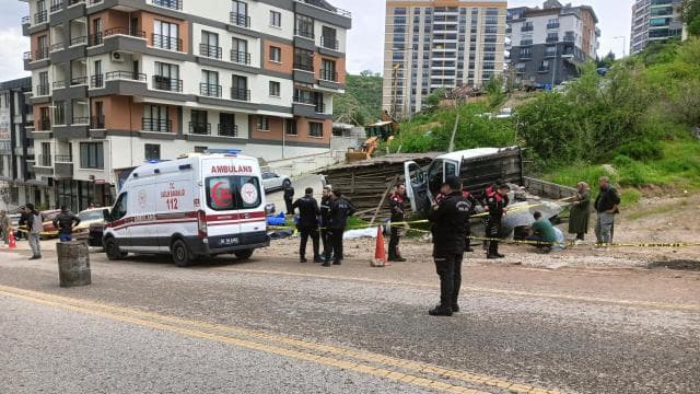 Ankara'da kamyonetin altında kalan 2 işçi hayatını kaybetti