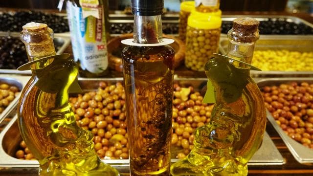 Ayvalık zeytinyağına karekodlu sistem: 'Ürün kimliği' markaya değer katacak