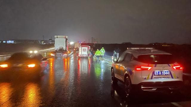 Şanlıurfa'da otomobil şarampole devrildi: 6 yaralı