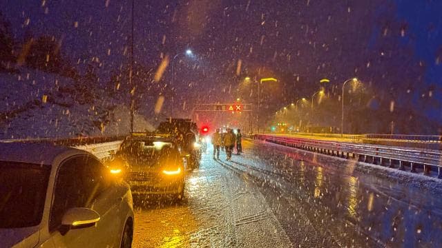 Kahramanmaraş'ta kar yağdı