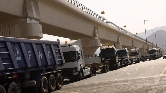 Hürmüz krizi nedeniyle Körfez ülkeleri kara taşımacılığına yöneldi