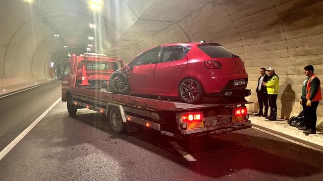 Bursa'da otomobil ve motosiklet çarpıştı: 1 kişi hayatını kaybetti