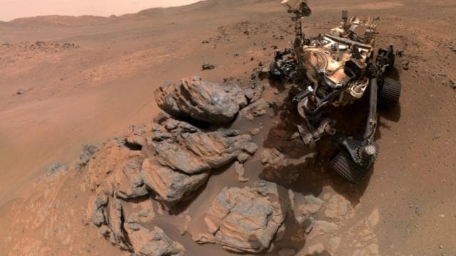 Mars'taki Perseverance aracı antik Jezero Krateri'nde özçekim yaptı