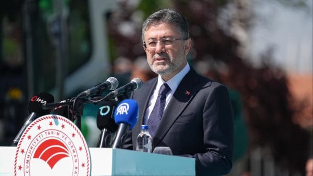 Bakan Yumaklı: DSİ, Türkiye'nin en büyük iş makinesi parkını yönetiyor