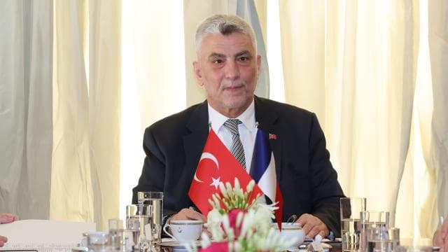 Bakan Bolat, Türkiye-Fransa dış ticaretini 30 milyar dolara çıkarmayı hedefliyor