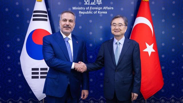 Bakan Fidan, Güney Koreli meslektaşıyla bir araya geldi