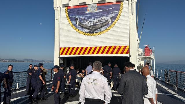 Türk arama kurtarma ekipleri Ege Denizi'nde tatbikat yapıyor