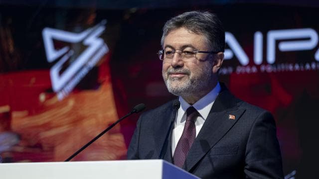Bakan Yumaklı: Tarımda akıllı üretimle başarı sağlanacak