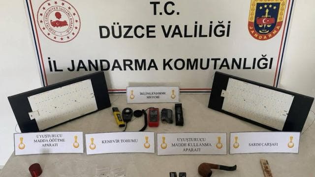 Düzce'de kaçakçılık ve uyuşturucu operasyonu: 10 kişi gözaltında