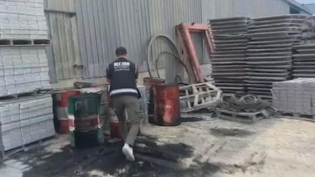 Üç ilde düzenlenen operasyonda 10 bin litre kaçak akaryakıt ele geçirildi