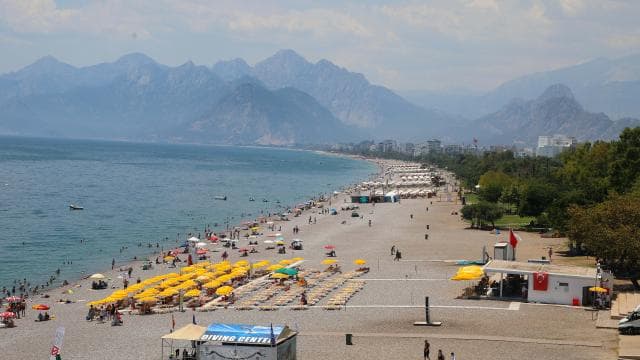 Antalya'da hissedilen sıcaklık 47 dereceye yükseldi