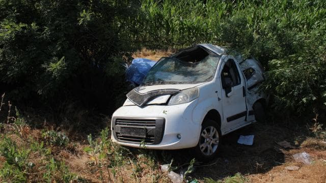 Aksaray'da düğünden dönen ailenin aracı devrildi: 3 ölü, 1 yaralı