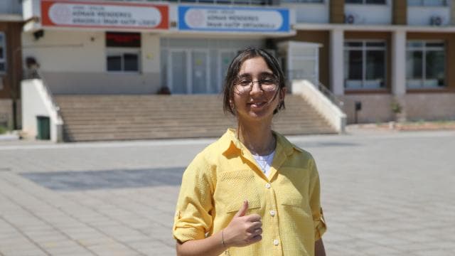 LGS'de 500 puan alan Sena Sarıdayı, savcı olmayı hedefliyor