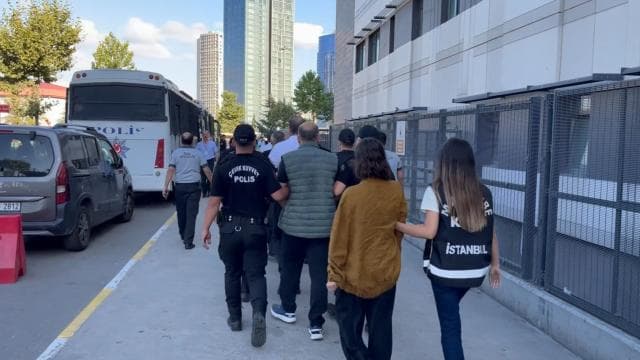 Üsküdar Belediyesi'nde yolsuzluk soruşturmasında 6 kişi adliyeye sevk edildi