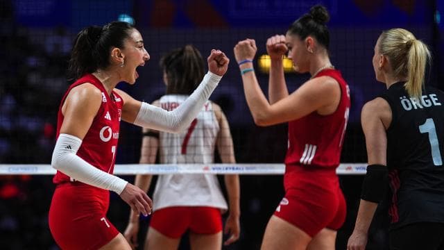 A Milli Kadın Voleybol Takımı finale yükseldi