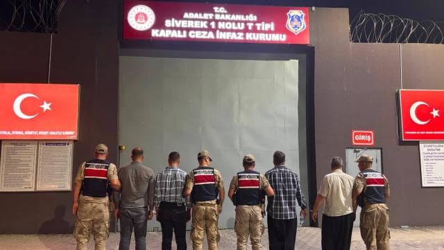 Şanlıurfa'da otomobile ateş açan 4 şüpheli tutuklandı