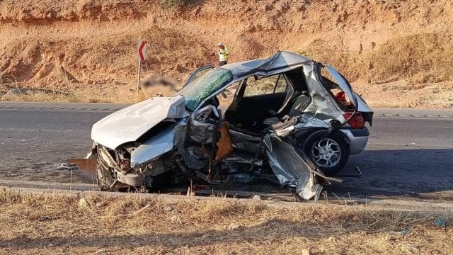 Gaziantep'te iki otomobil çarpıştı: 3 kişi hayatını kaybetti, 3 kişi yaralandı
