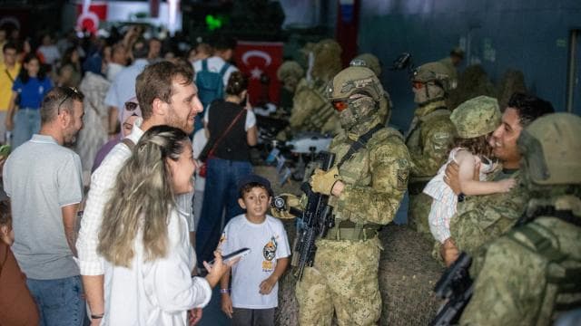 TEKNOFEST Mavi Vatan'da yoğun katılım devam ediyor